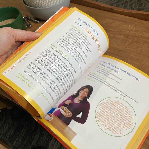 Rachel Ray Yum O! the family cookbook - Picture 5 of 11